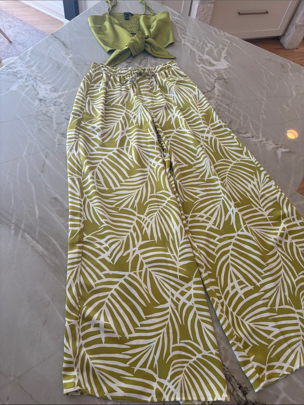 Women’s Green Palm-Print wide legged pants with matching top.